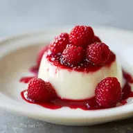 Panna Cotta alla Vaniglia e Lamponi per 6