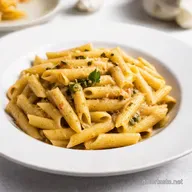 Pasta con Tonno alla Mediterranea Ricetta Veloce e Saporita